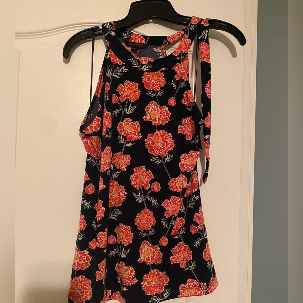 Banana Republic Women’s tie neck tank